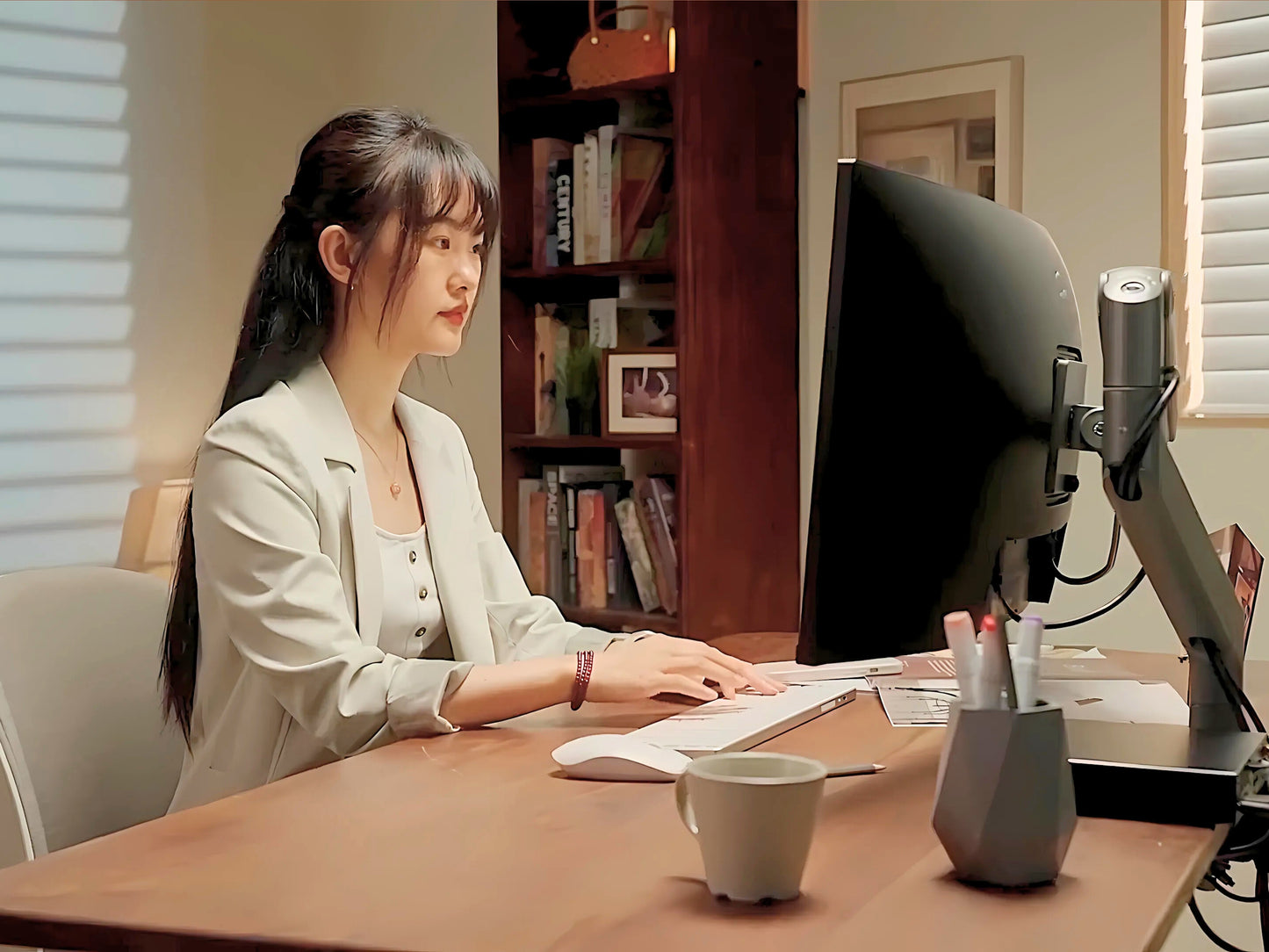 SUNCHHAYA Heavy Duty Monitor Arm for Desk